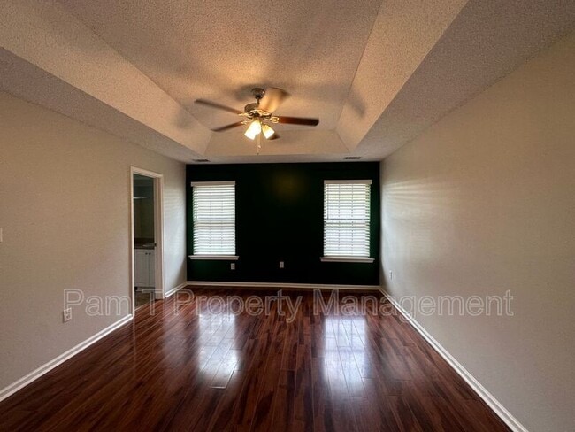 Building Photo - 190 Salt Landing Cir