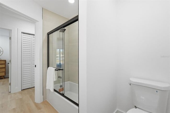 Building Photo - 2470 Del Rio Way