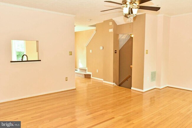 Building Photo - 7005 Cradlerock Farm Ct
