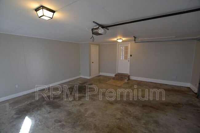 Building Photo - 5296 Myrtle Hill Ave