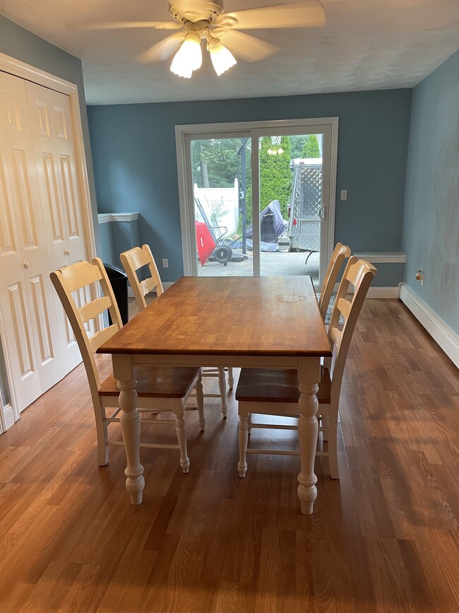 Building Photo - 5 Exeter Rd