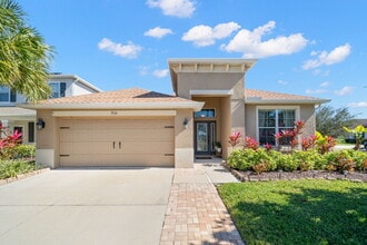 Building Photo - Beautiful Home For Rent in Brandon!