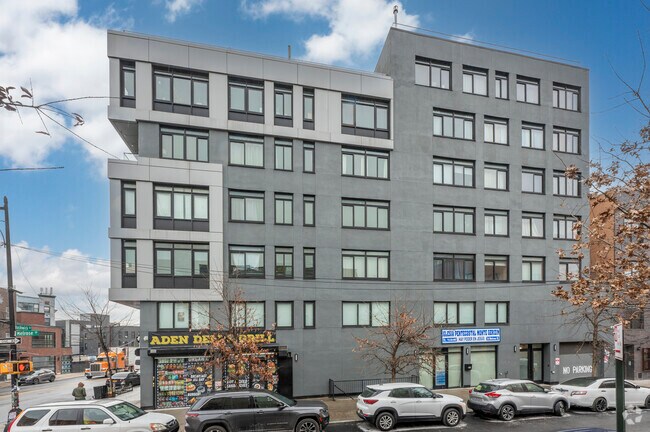 Primary Photo - 594 Bushwick Ave