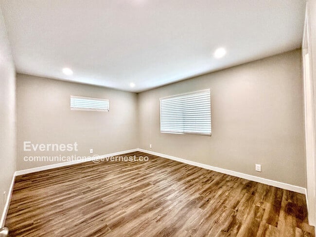 Building Photo - 33751 Alcazar Dr