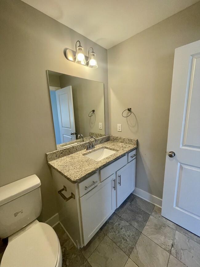 Building Photo - 45 High St