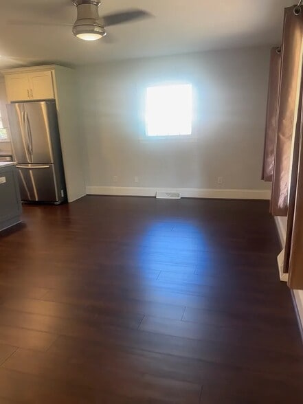 Building Photo - 2933 Telford Pl