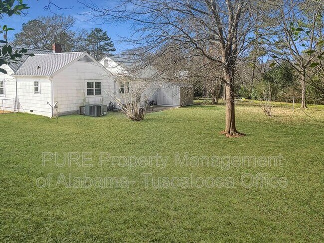 Building Photo - 19 Cedar Knoll
