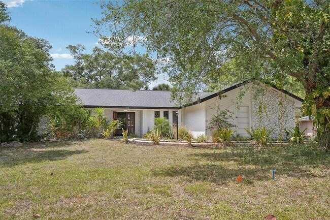 Building Photo - 155 Old Tamiami Trail