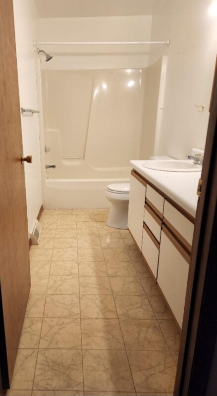 Building Photo - 436 Chapel Dr