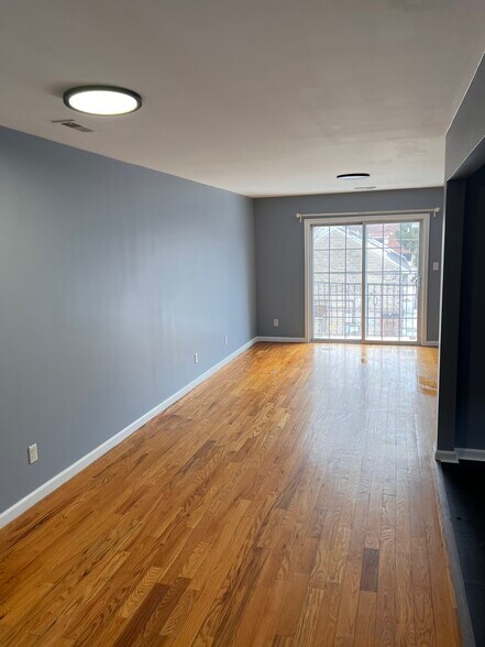 Building Photo - 30 Mount Pleasant Ave