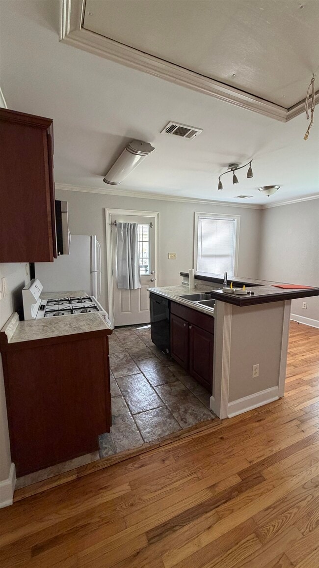 Building Photo - 3555 Barwood Cir