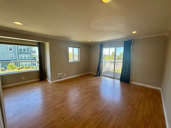 Building Photo - 1028 Billy Frank Jr St #301