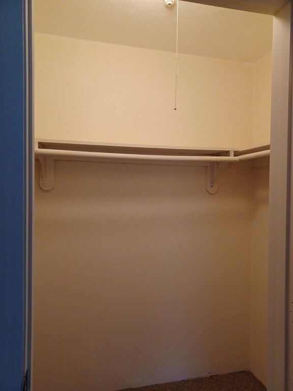 Building Photo - 151 Bittersweet Ln