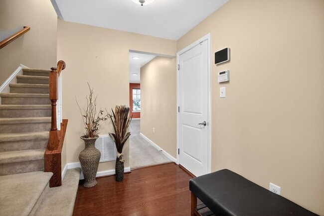 Building Photo - 3276 Green Cove Pl