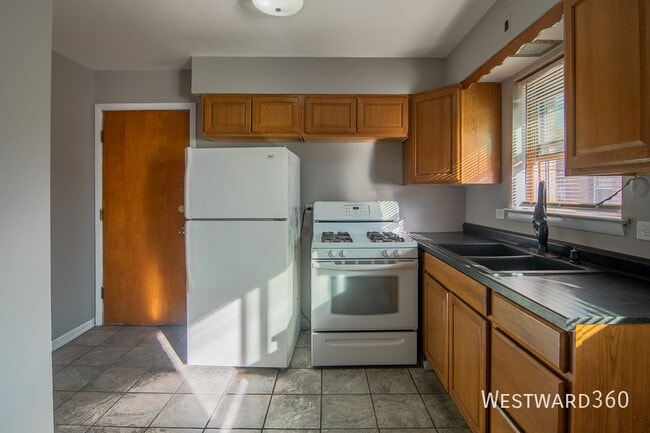 Building Photo - 13027 Seeley Ave