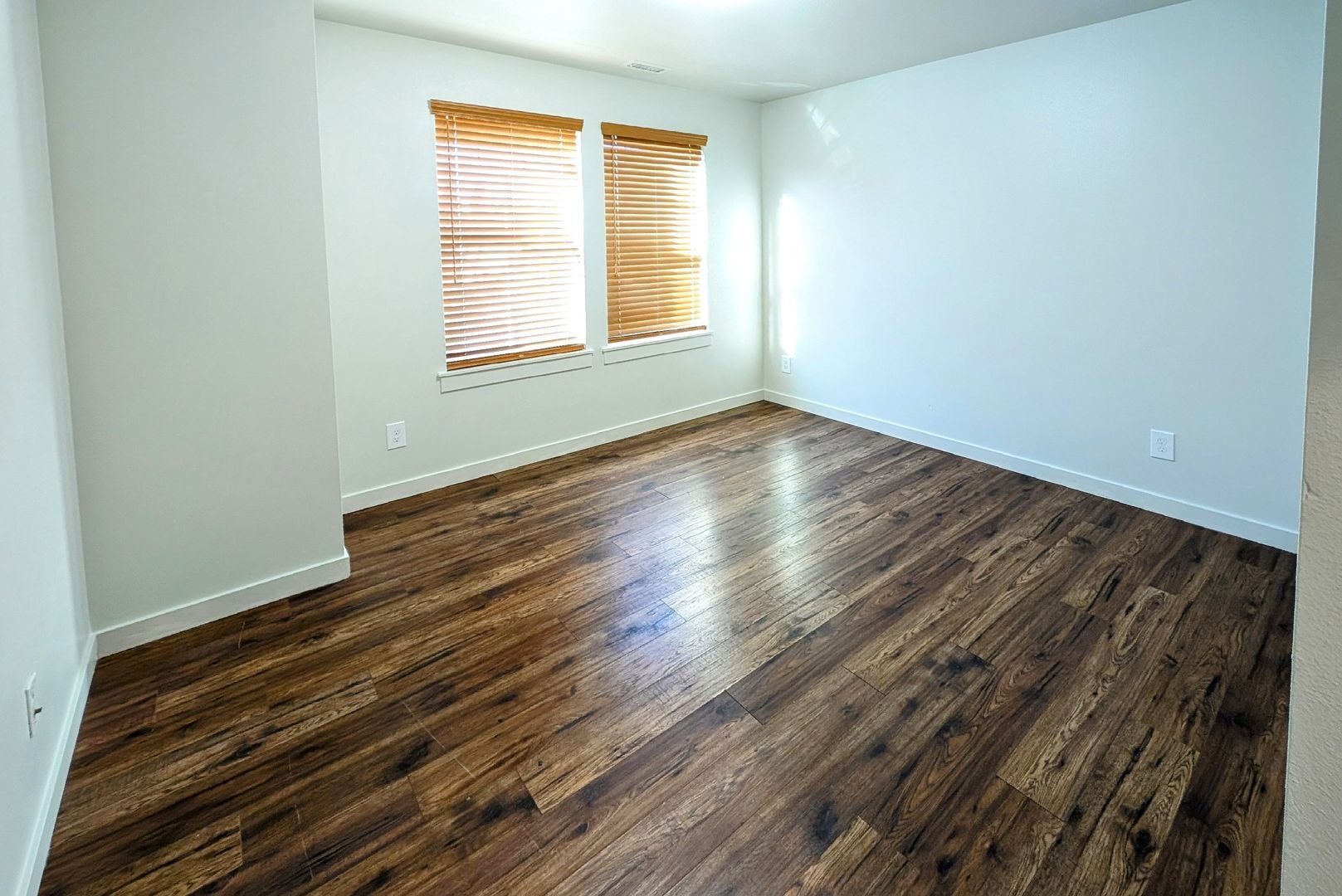Building Photo - 625 Covington Ave