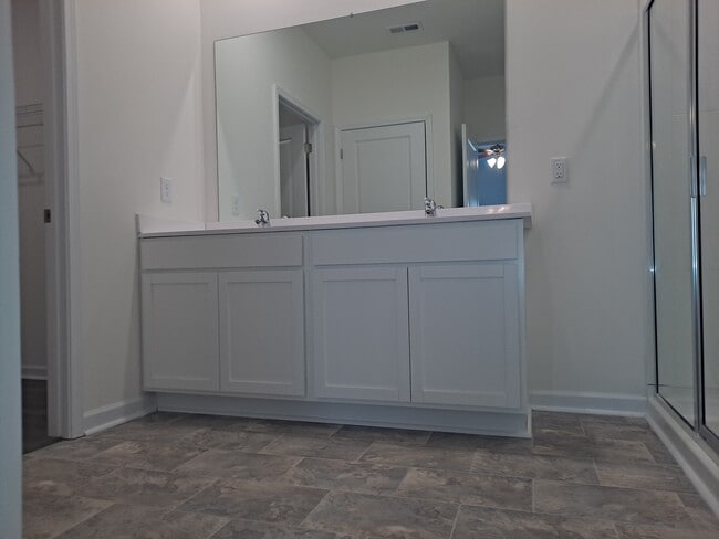 Building Photo - 144 Ibis Loop