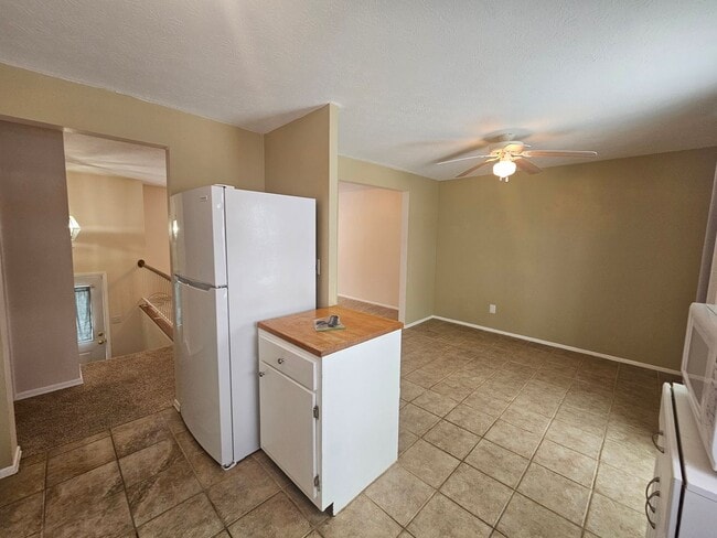 Building Photo - 5458 Celeste View Dr