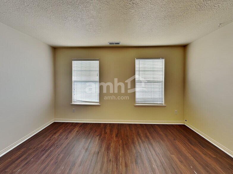 Building Photo - 4029 Dillon's Dr