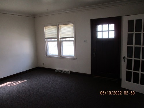 Building Photo - 2021 Saemann Ave