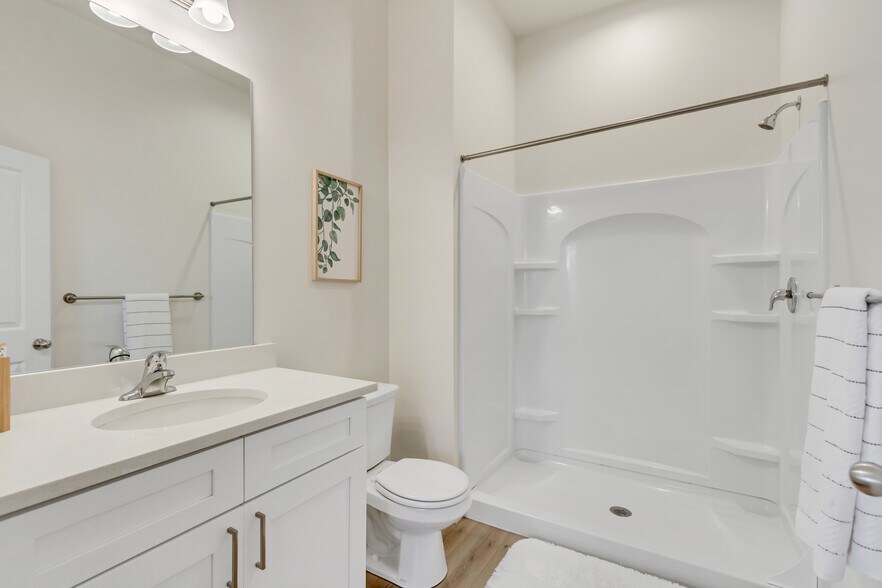 Building Photo - 238 W Paramount Ave