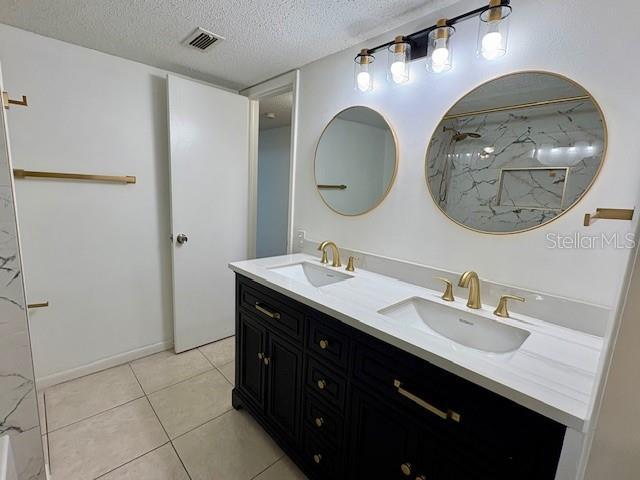 Building Photo - 2302 S Manhattan Ave