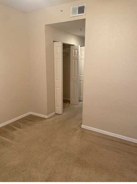 Bedroom/ reverse view - 4670 Saint Croix Ln