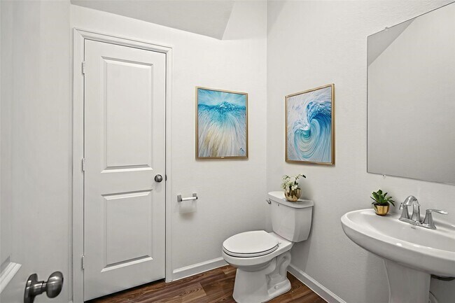 Building Photo - 613 Royal Arch Dr