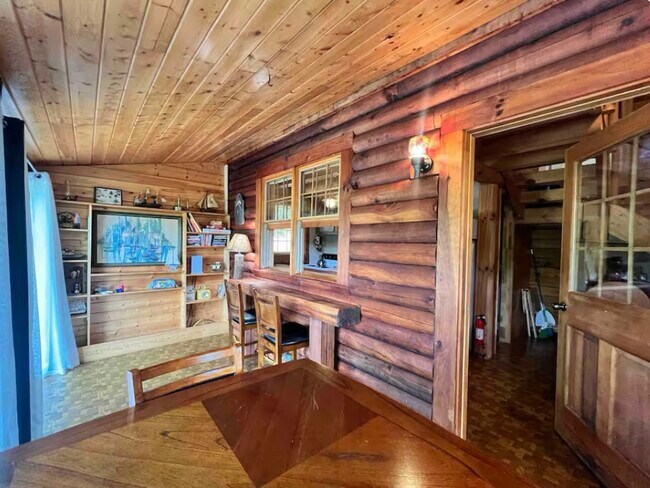 Building Photo - 84 Bear Wallow Dr