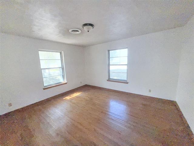 Building Photo - 404 S Coppell Rd