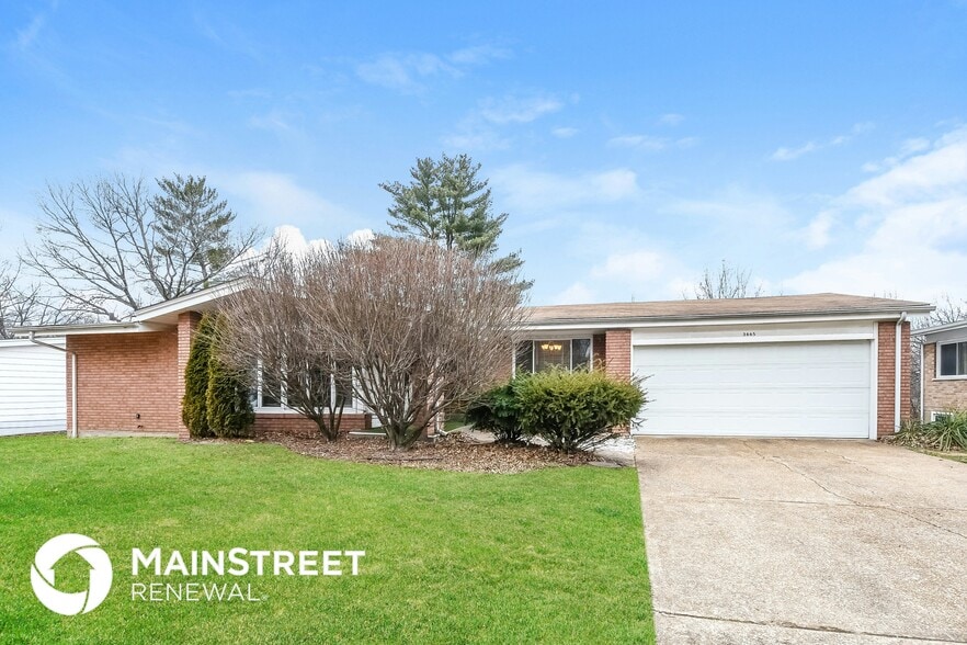 Primary Photo - 3665 Hambletonian Dr