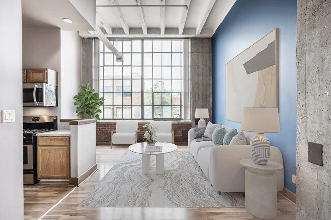 Stunning 16 ft windows and ceilings - 611 N Park Ave