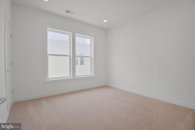 Building Photo - 3154 Nina Clarke Dr