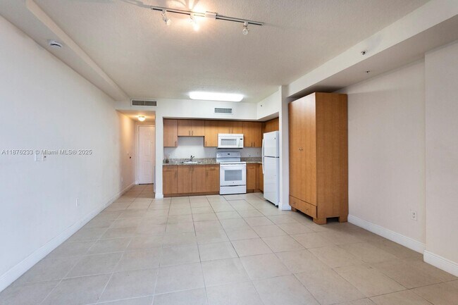Building Photo - 2350 SW 27th Ave