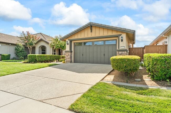 Building Photo - 9876 Sunderland Way