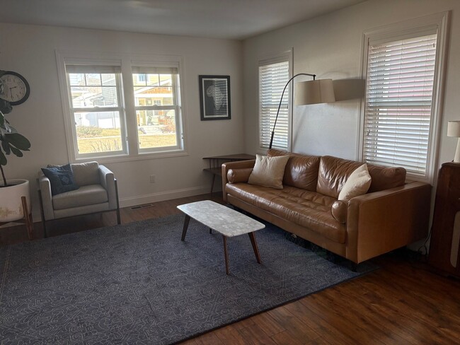 Building Photo - Josephine crossing 4 bedroom cottage