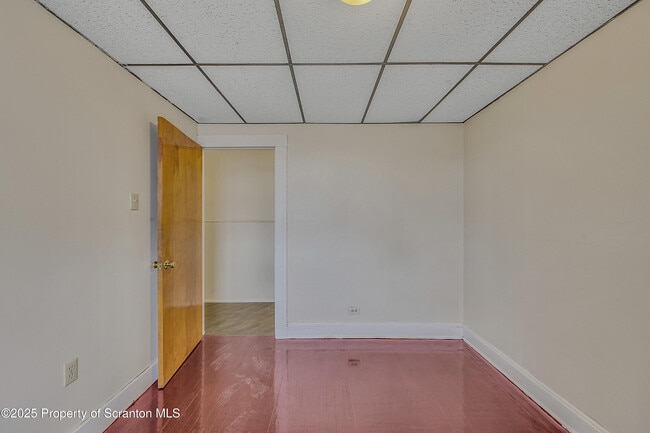 Building Photo - 717 Mill St