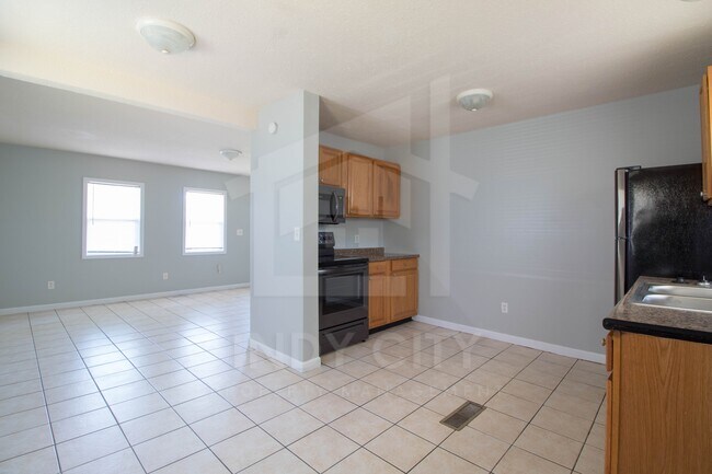 Building Photo - 4532 Bertrand Rd