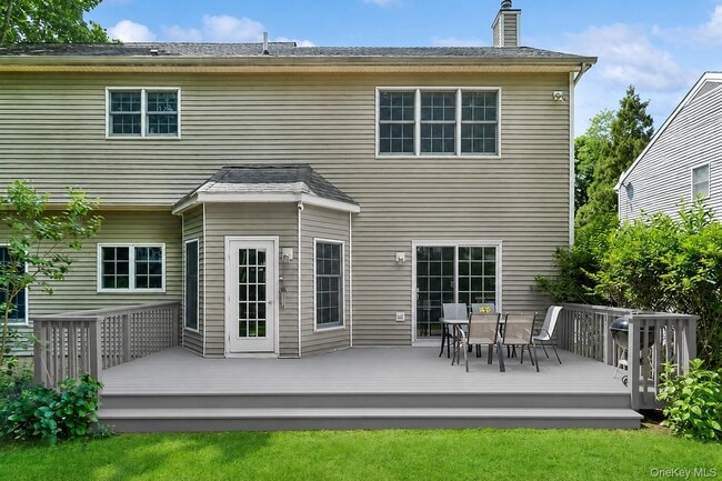 Building Photo - 921 Shore Acres Dr