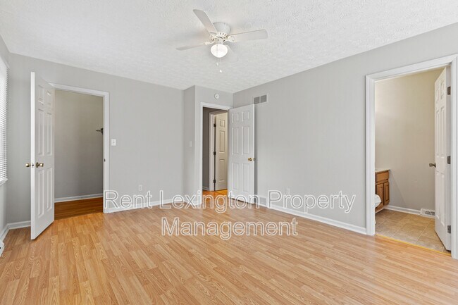 Building Photo - 1200 Tishoff Dr