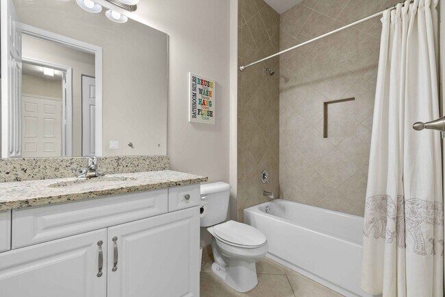 Building Photo - ** MARBELLA ISLES ** 4 BED / 3 BATH - SING...