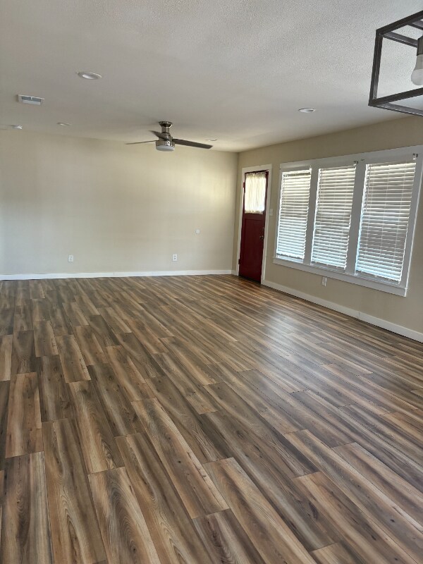 Building Photo - 205 Lackey St
