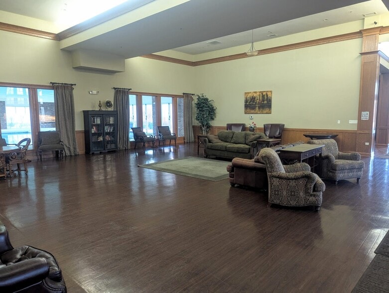 Building Photo - 104 Clubhouse Ln