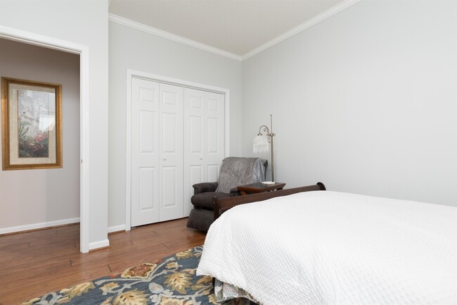 Building Photo - 6554 Waterford Pl