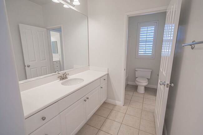 Building Photo - Spacious 4-Bedroom Pool Home in Saugus wit...