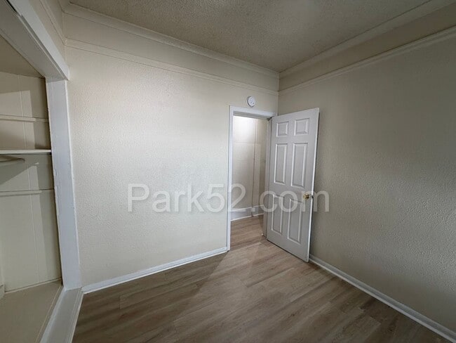 Building Photo - Tacoma Area 3 Bedroom 1 Bathroom Duplex