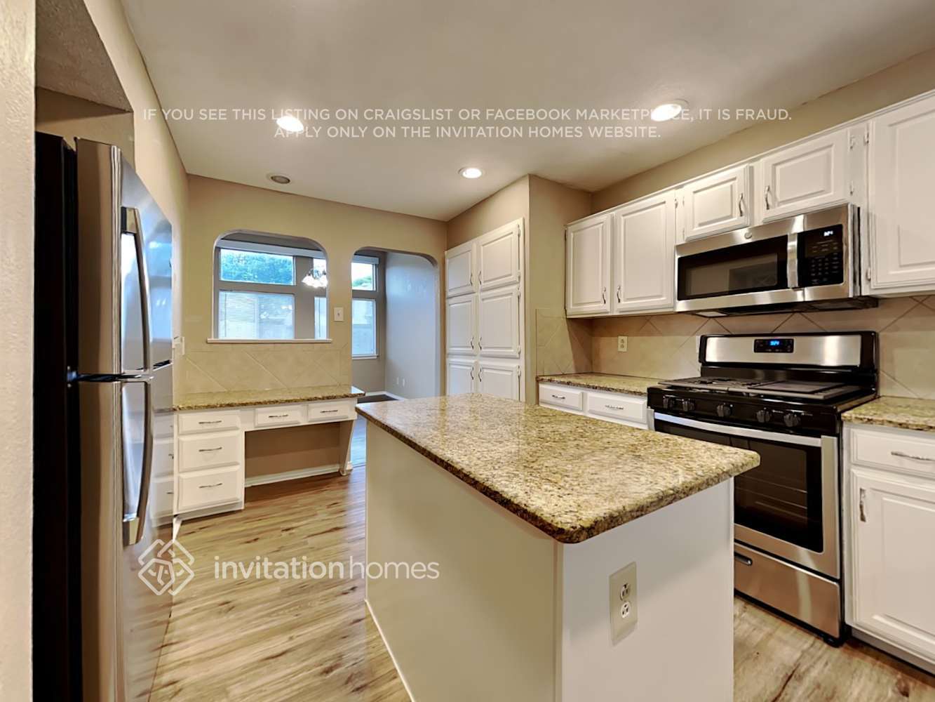 Building Photo - 3823 Branch Hollow Cir