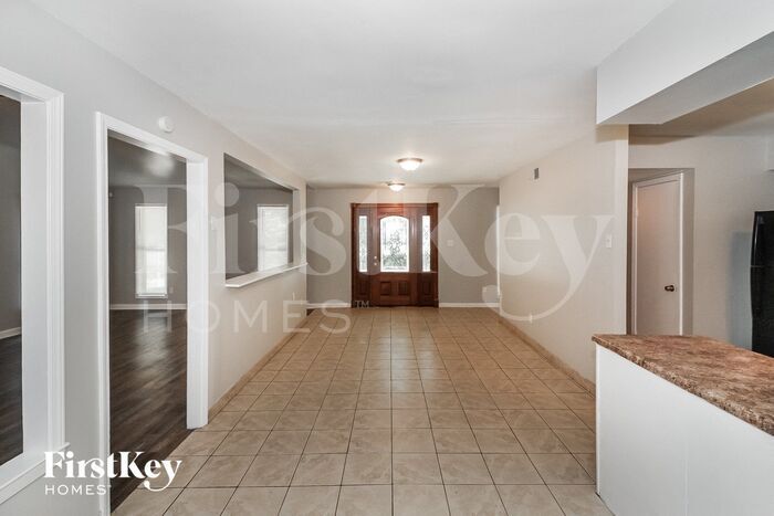 Building Photo - 4414 Sandy Park Dr