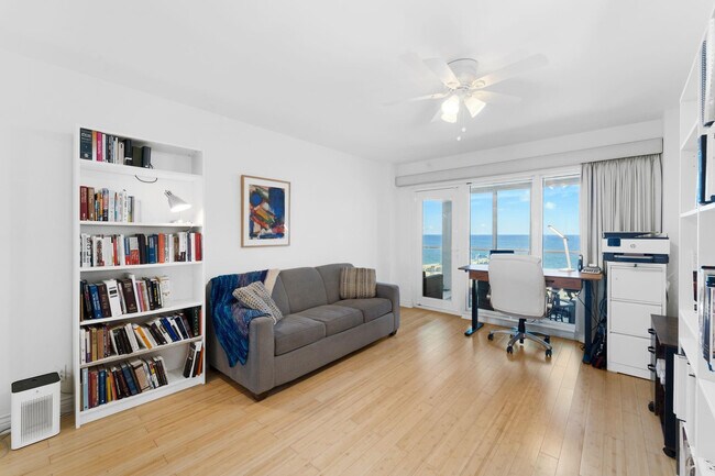 Building Photo - 111 N Pompano Beach Blvd