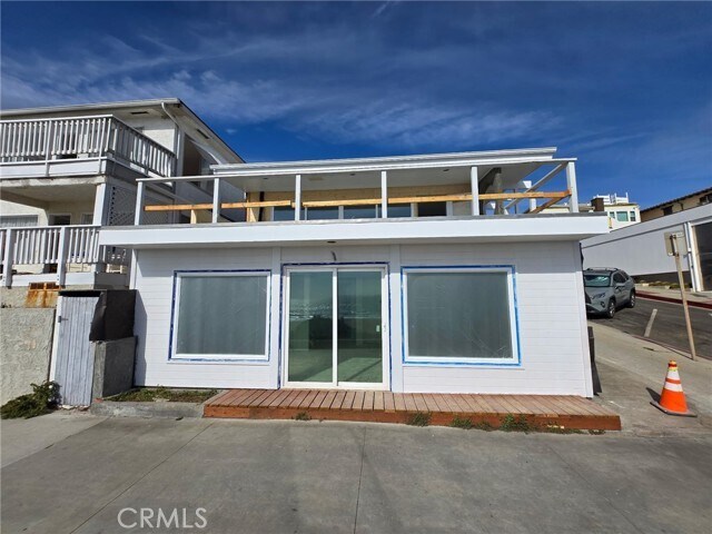 Building Photo - 3600 The Strand